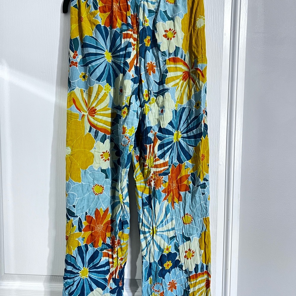 Angie Floral Wide-Leg Pants in Yellow & Blue - Picture 6 of 6